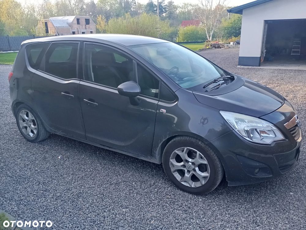 Opel Meriva 1.4 T Cosmo - 4