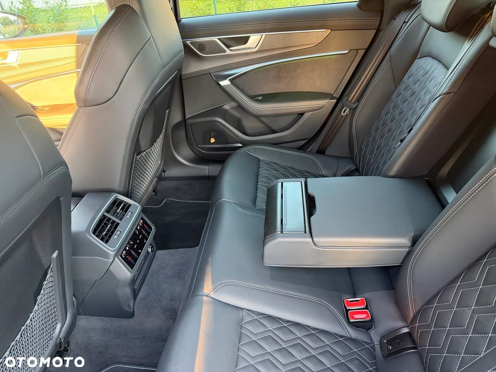 Audi A6 Avant - 11
