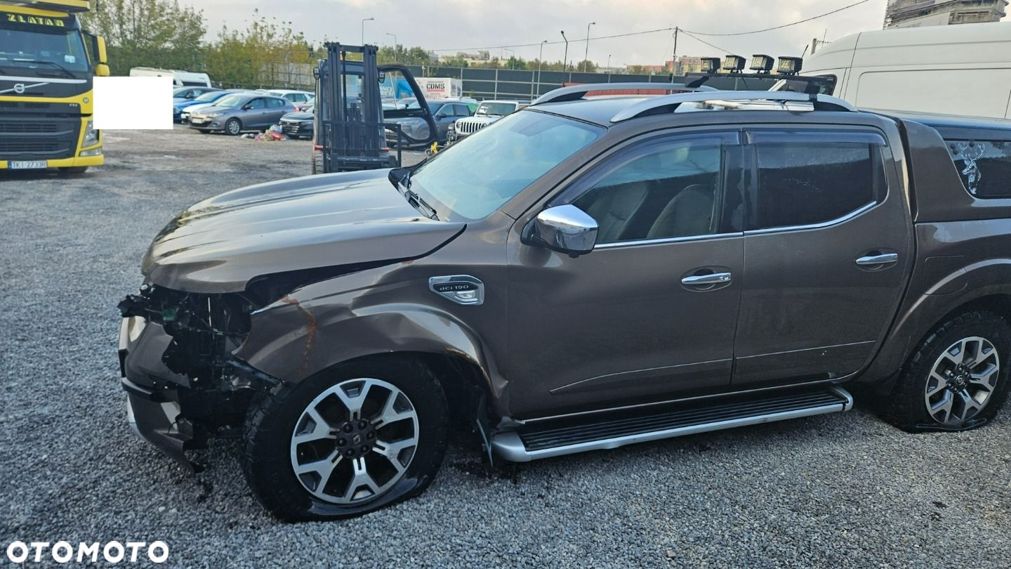 Renault Alaskan - 13