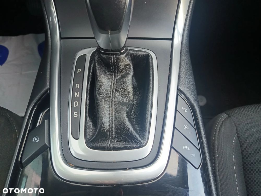 Ford S-Max 2.0 TDCi Titanium PowerShift - 28