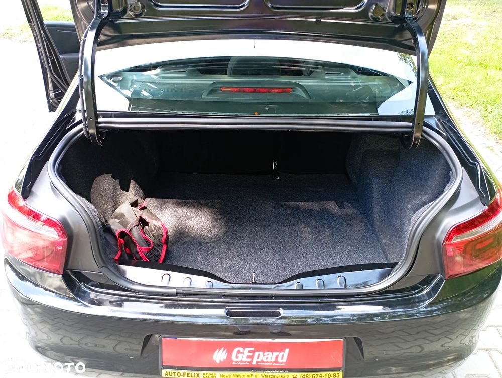 Citroën C-Elysée 1.5 BlueHDi Shine - 26