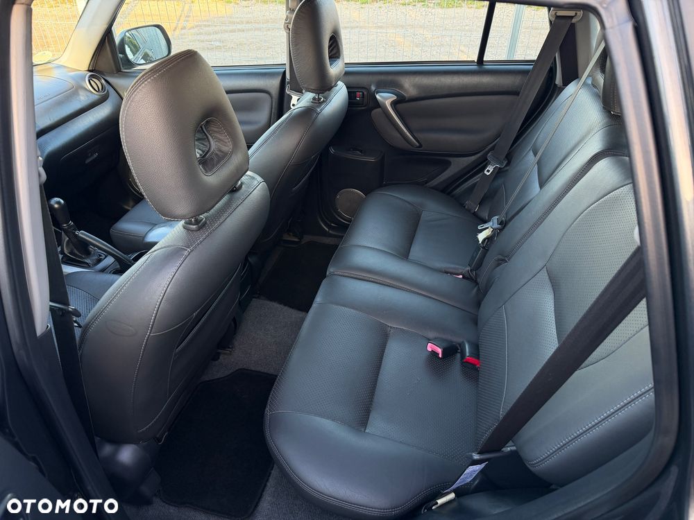 Toyota RAV4 D-4D 4x4 Sol - 7