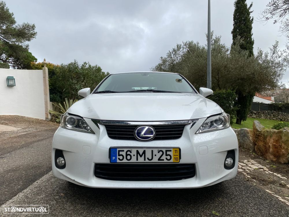 Lexus CT 200h - 2