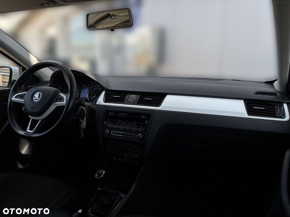 Skoda RAPID 1.2 TSI Ambition - 14