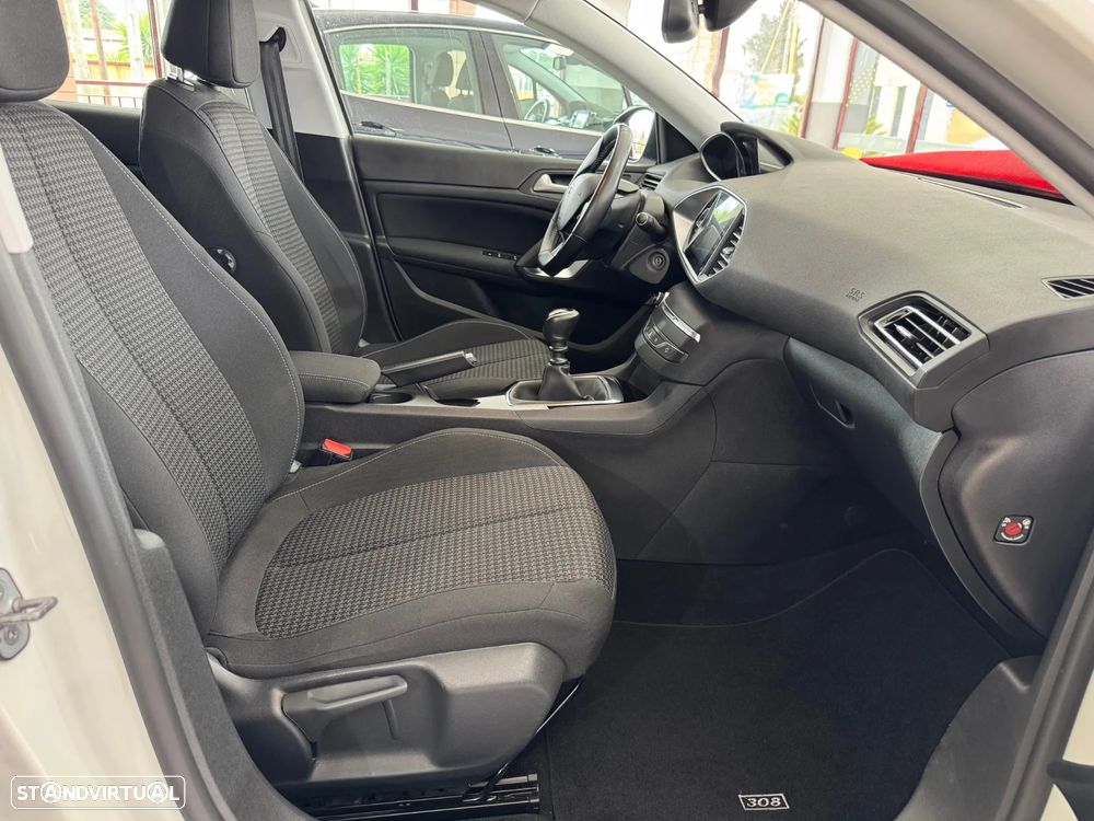 Peugeot 308 PureTech 110 Stop & Start Active Pack - 11