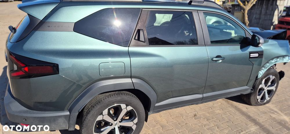 Dacia Bigster 1.8 Full Hybrid 155 Extreme MMT - 12