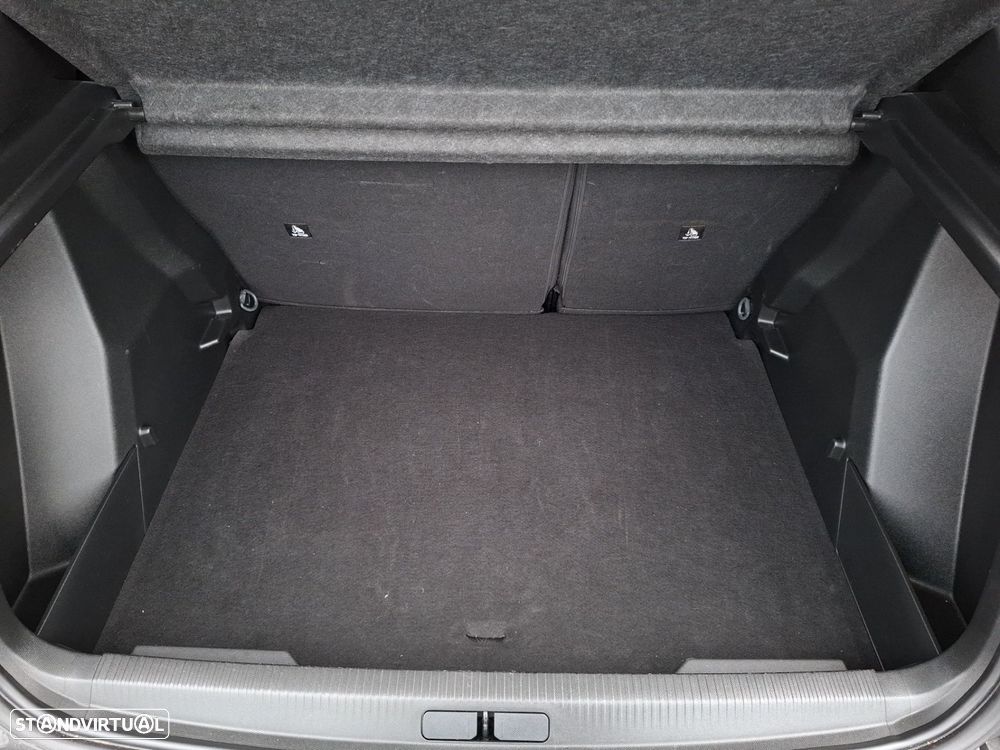 Peugeot 2008 1.2 Hybrid Active e-DCS6 - 24