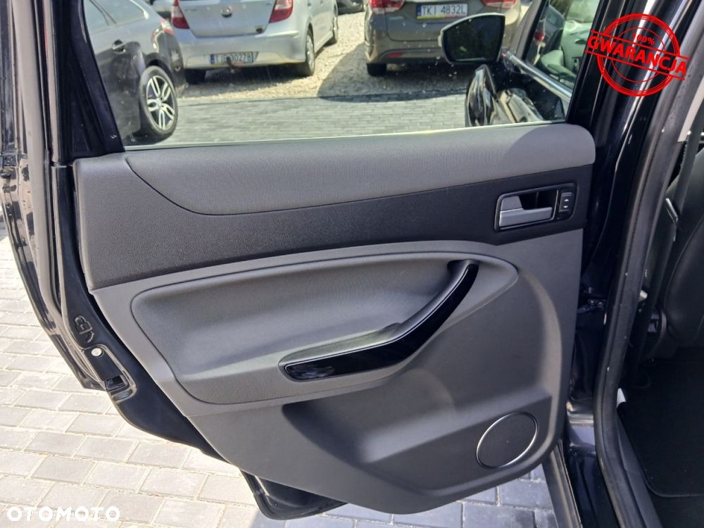Ford Kuga - 33
