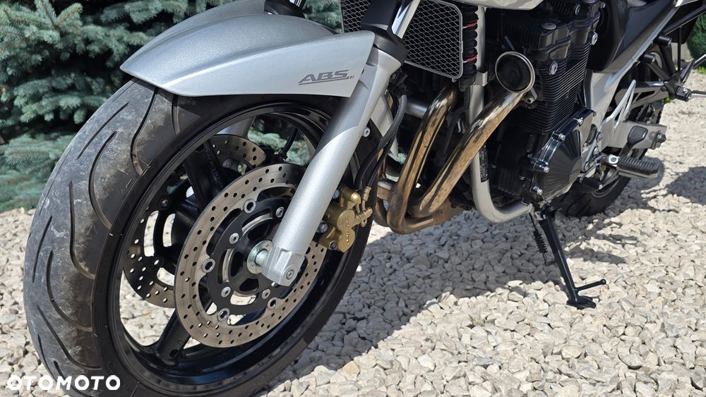 Suzuki Bandit - 11