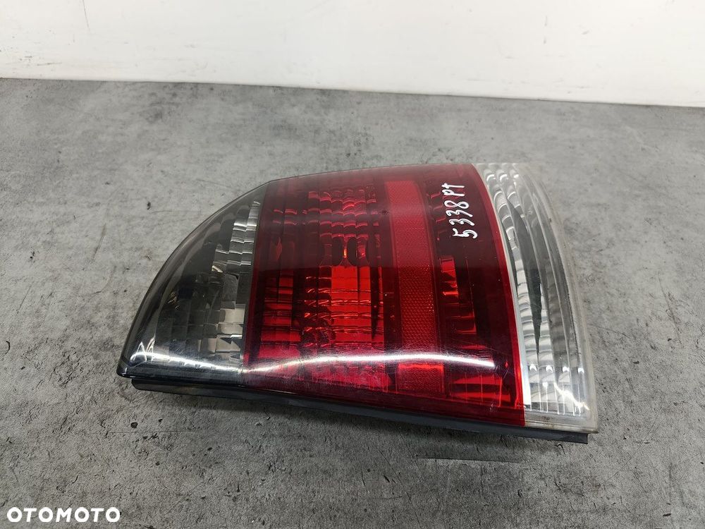 LAMPA TYLNA PRAWA OPEL VECTRA C 13157647 HATCHBACK - 4