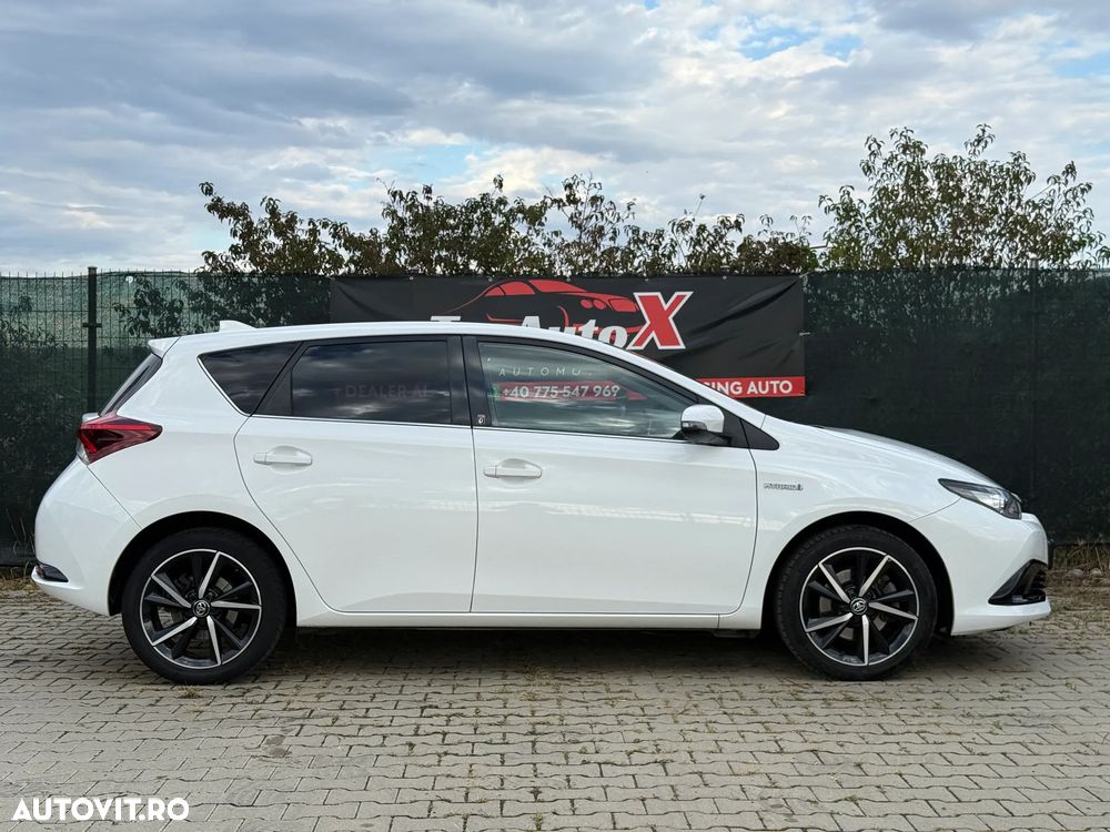 Toyota Auris 1.8 VVT-i Automatik Team Deutschland - 13