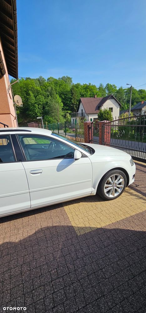 Audi A3 Sportback 1.6 TDI DPF Attraction - 16