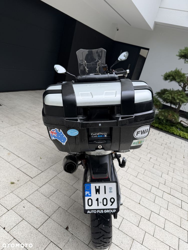 BMW F - 5