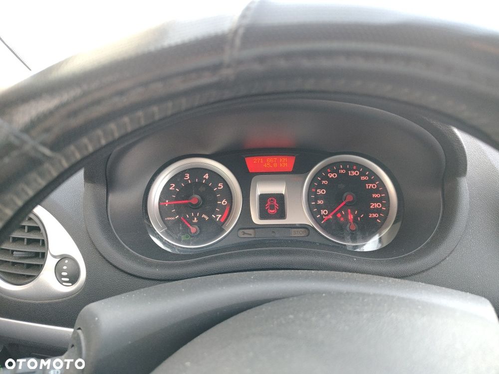 Renault Clio - 7