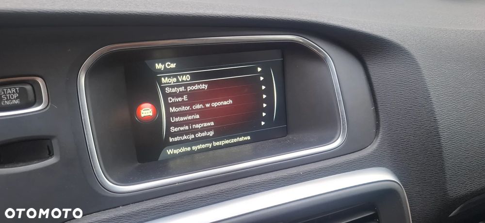 Volvo V40 D4 Kinetic - 24