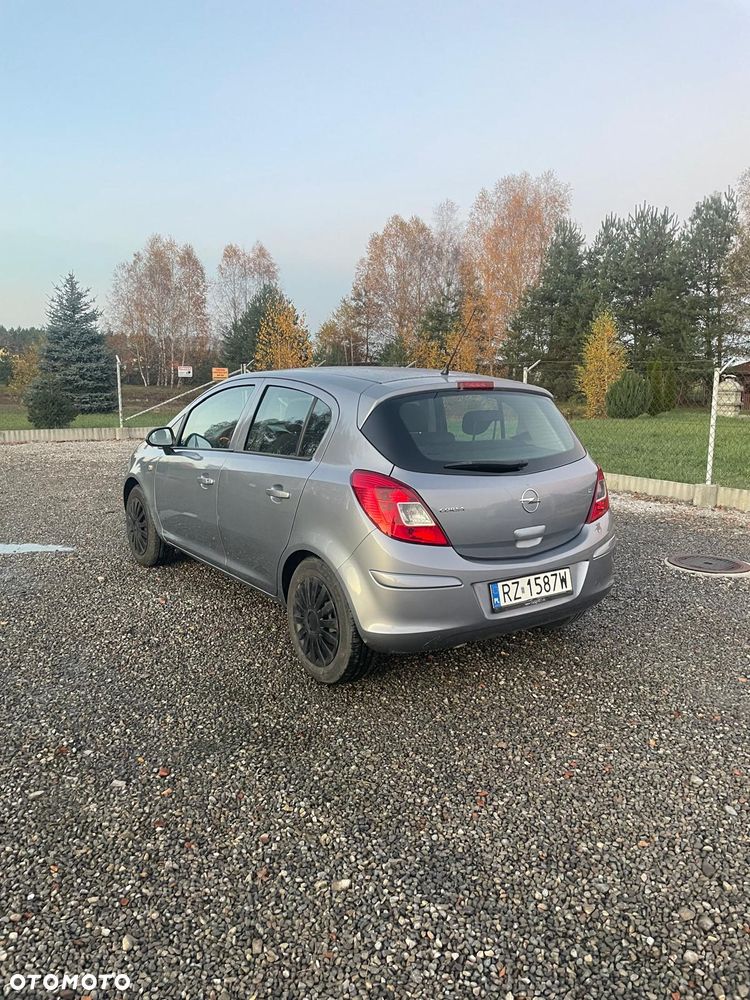 Opel Corsa - 4