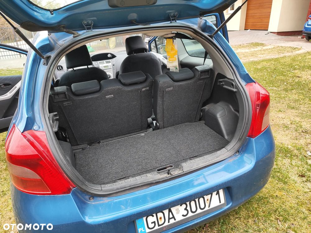 Toyota Yaris 1.3 VVT-i Cool - 3