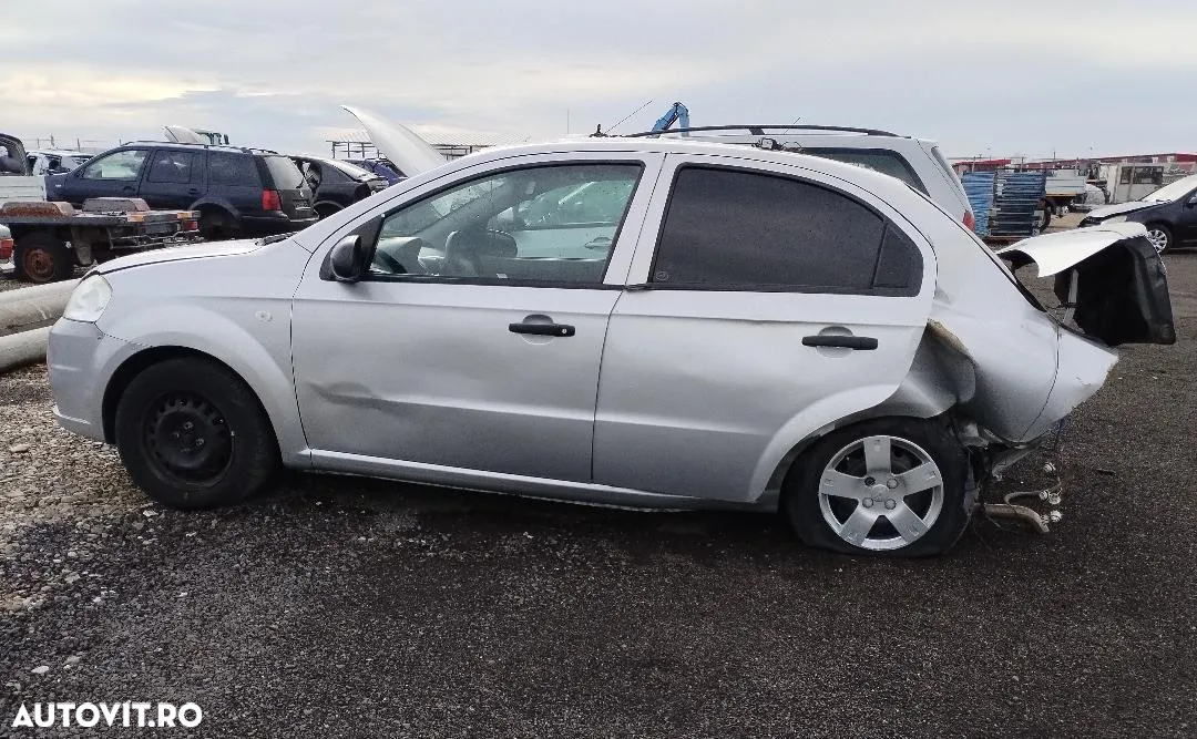Dezmembram Chevrolet Aveo - 3