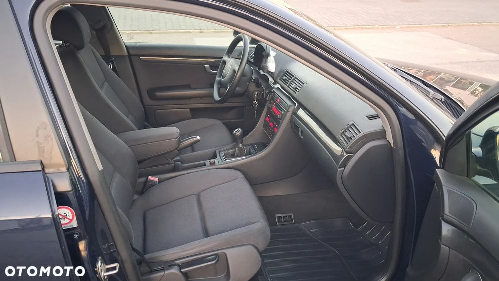 Audi A4 Avant - 9