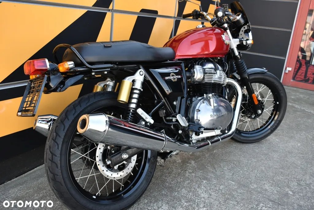 Royal Enfield Interceptor - 28