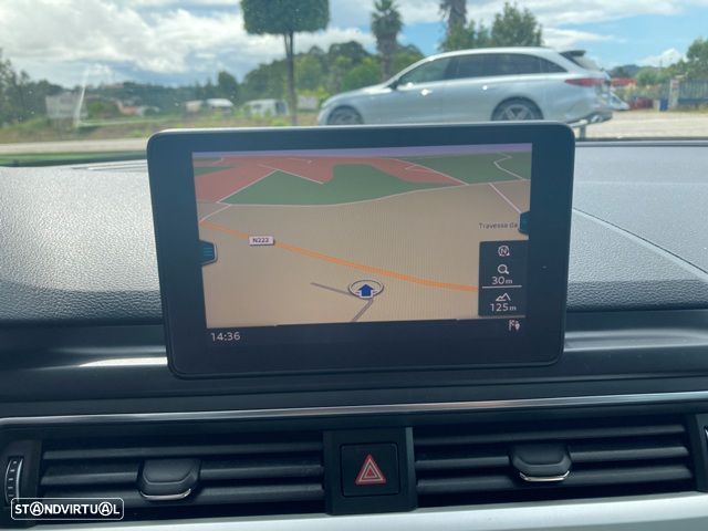 Audi A4 Avant 2.0 TDI Advance - 32