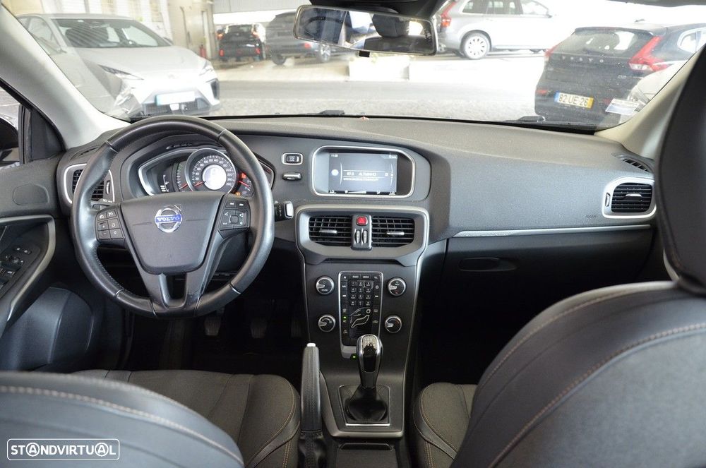 Volvo V40 Cross Country 2.0 D2 Kinetic - 13