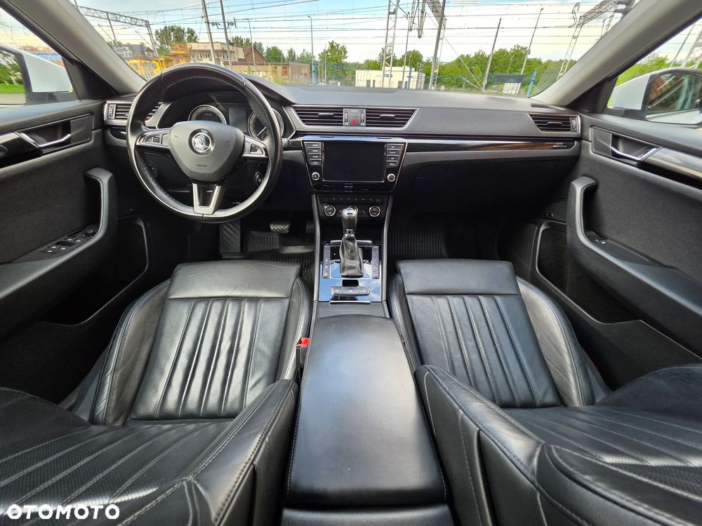 Skoda Superb 2.0 TDI L&K DSG - 15