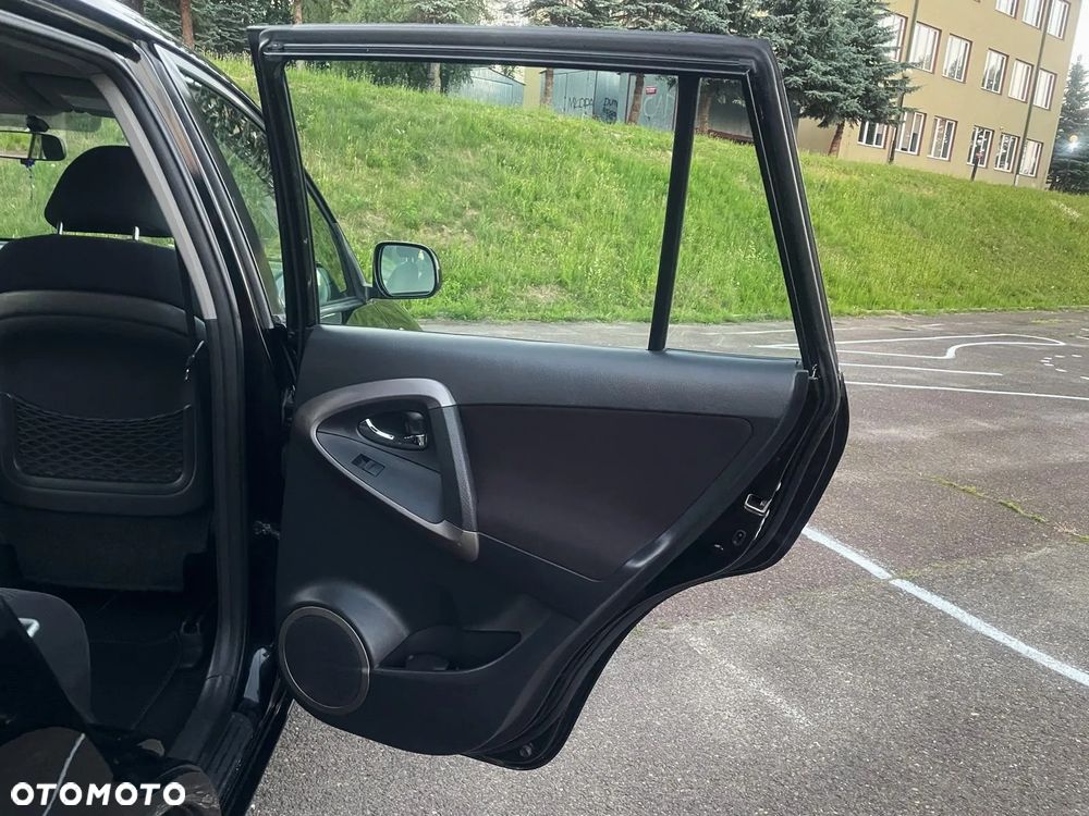 Toyota RAV4 - 19