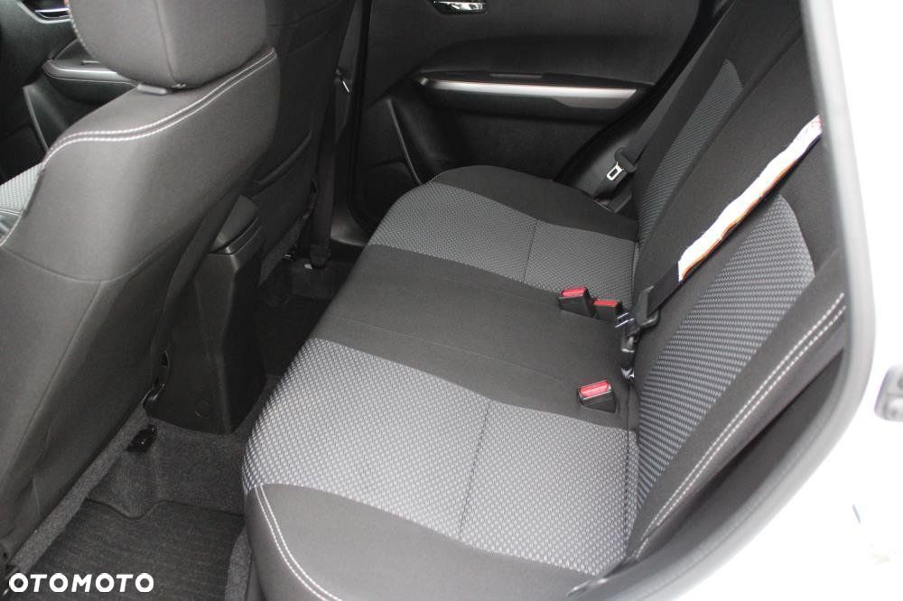 Suzuki Vitara - 11