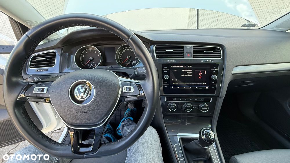 Volkswagen Golf VII 1.5 TSI BMT Comfortline - 25