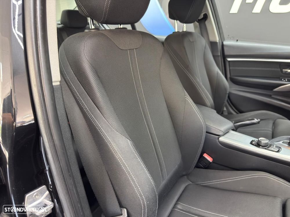 BMW 318 d Line Sport Auto - 26