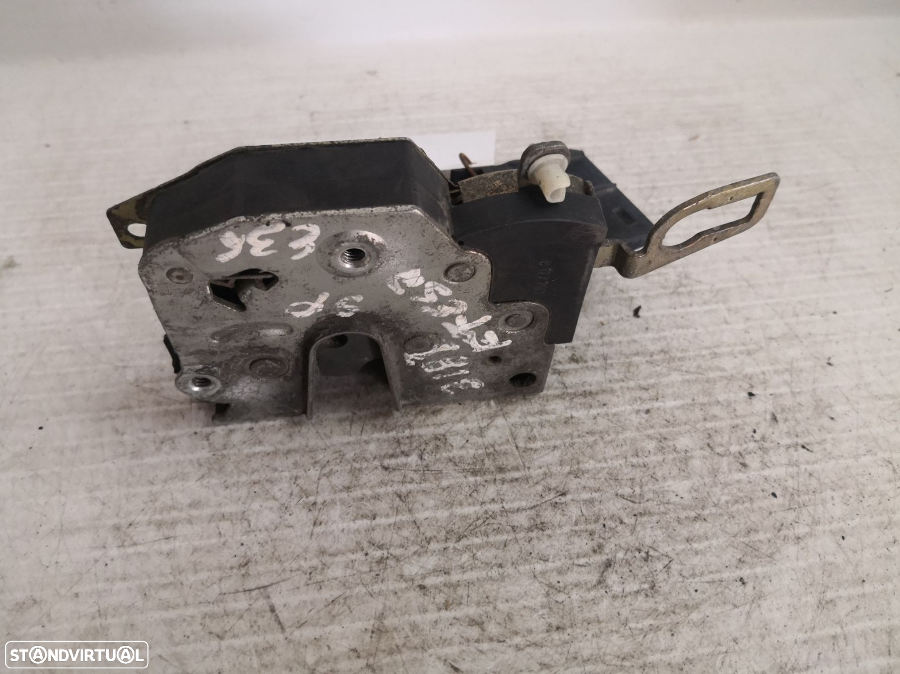 Fecho Da Porta Frente Esq Bmw 3 (E36) - 3