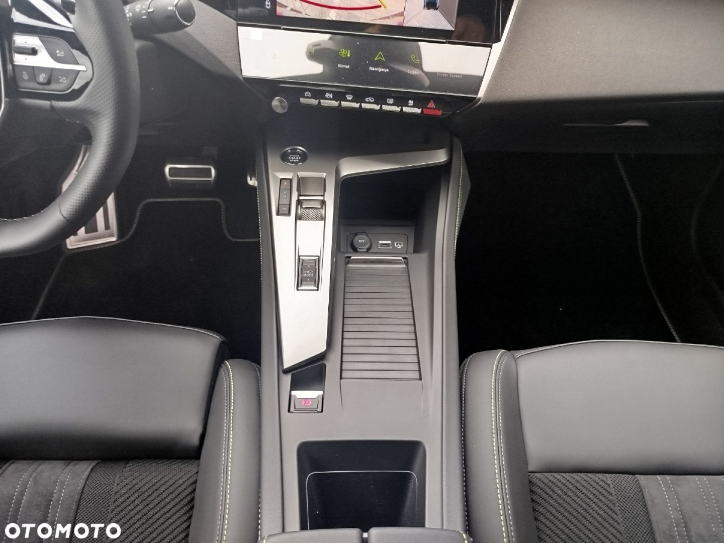 Peugeot 408 - 28