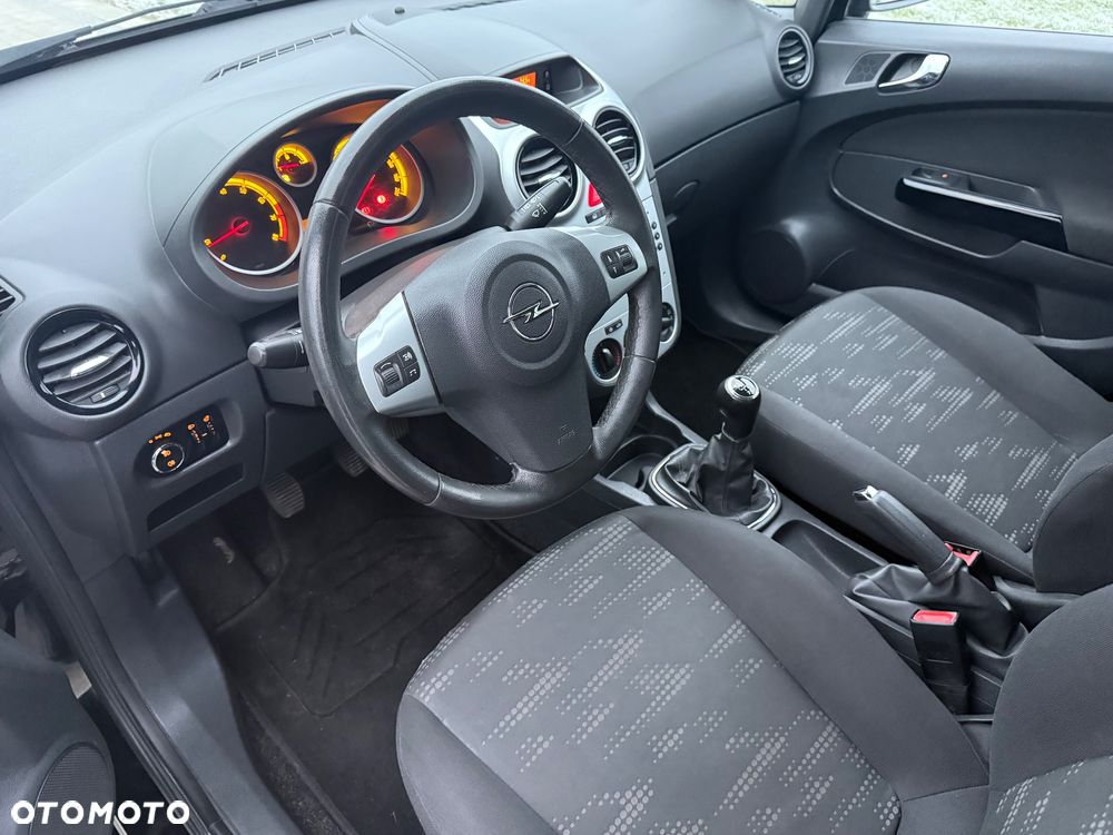 Opel Corsa 1.4 16V Enjoy - 14