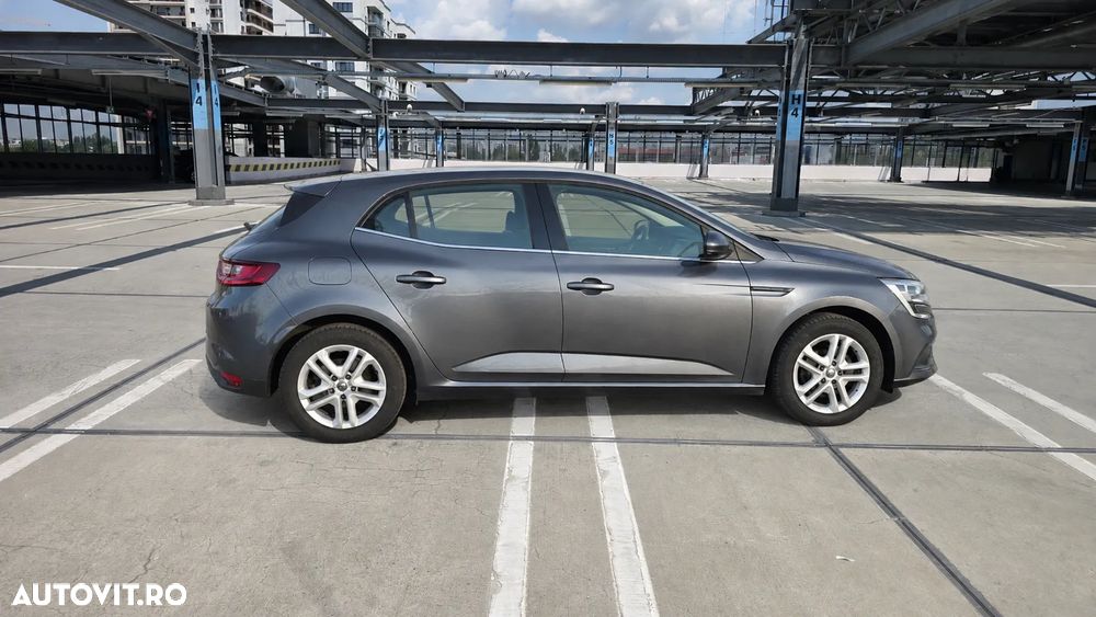 Renault Megane - 9
