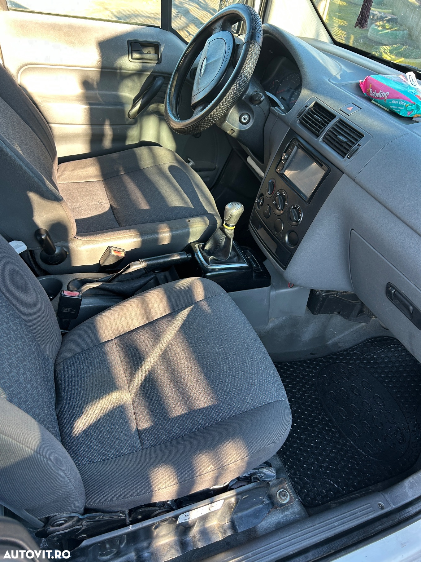 Ford Transit Connect - 9
