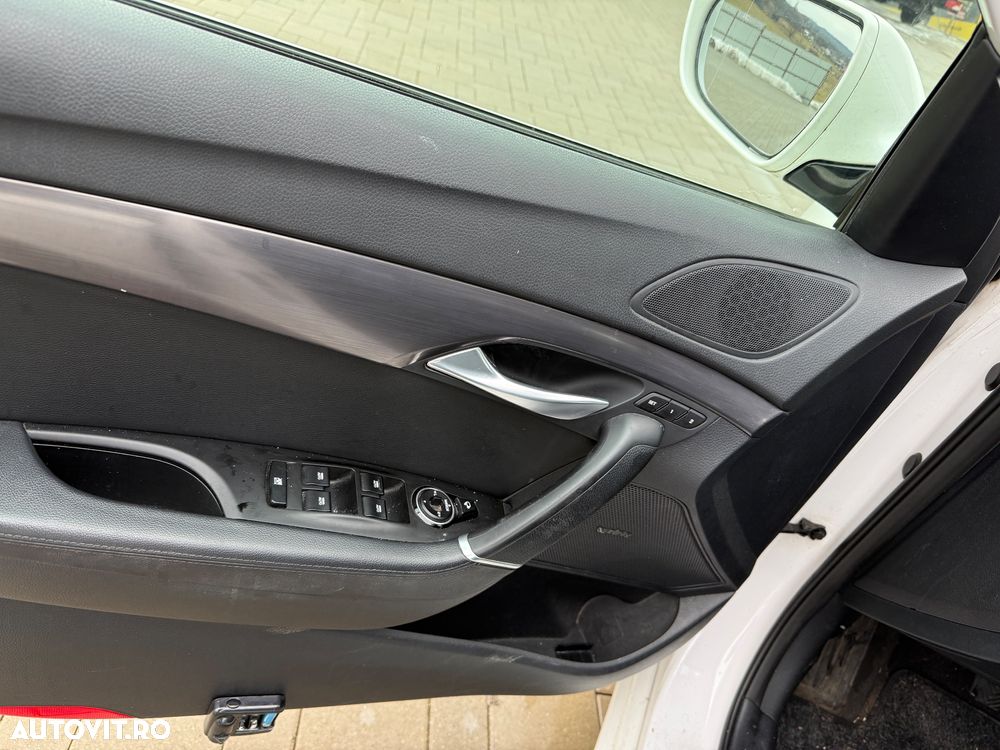 Hyundai i40 i40cw 2.0 Premium - 8