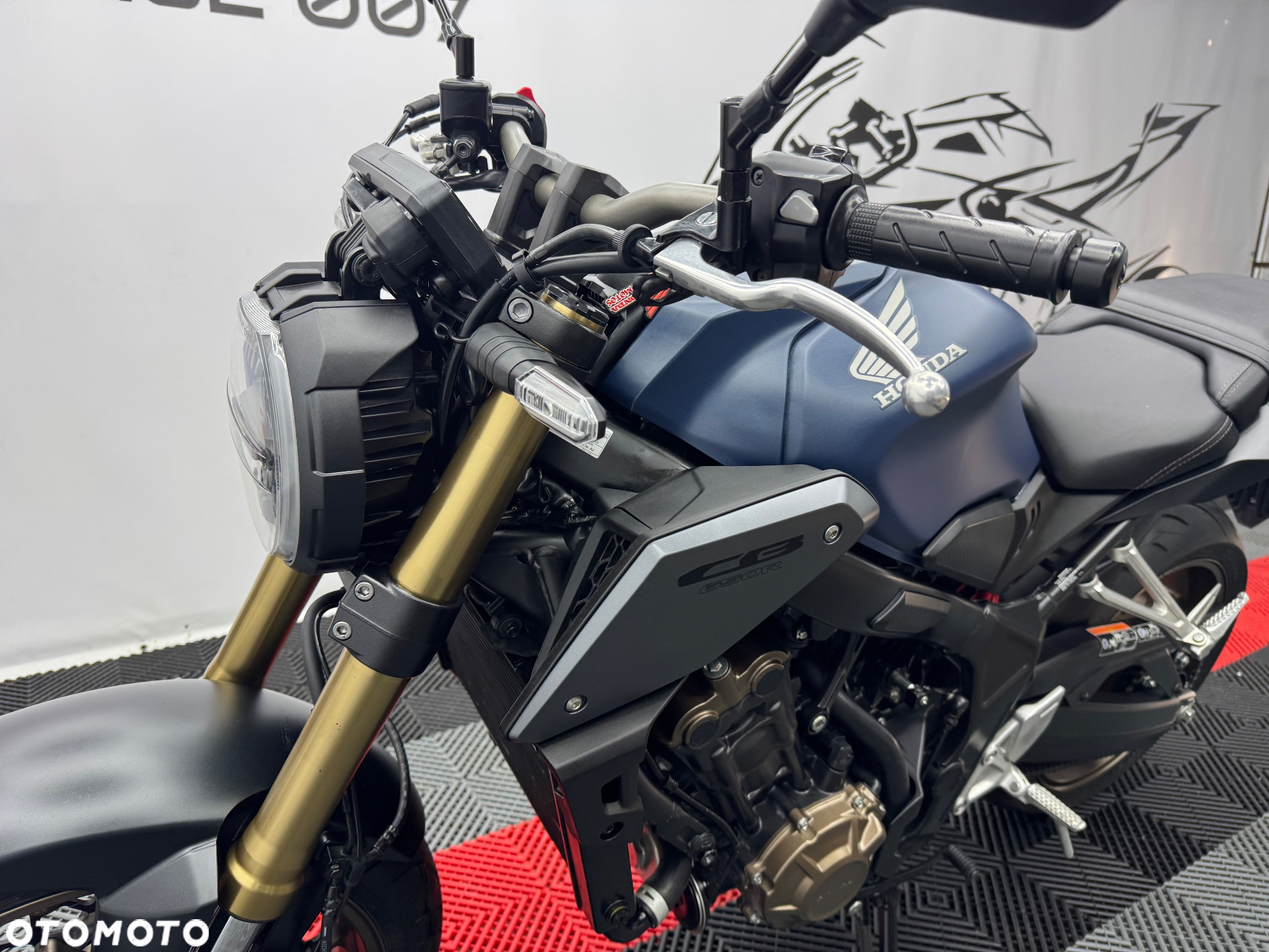 Honda CB - 11
