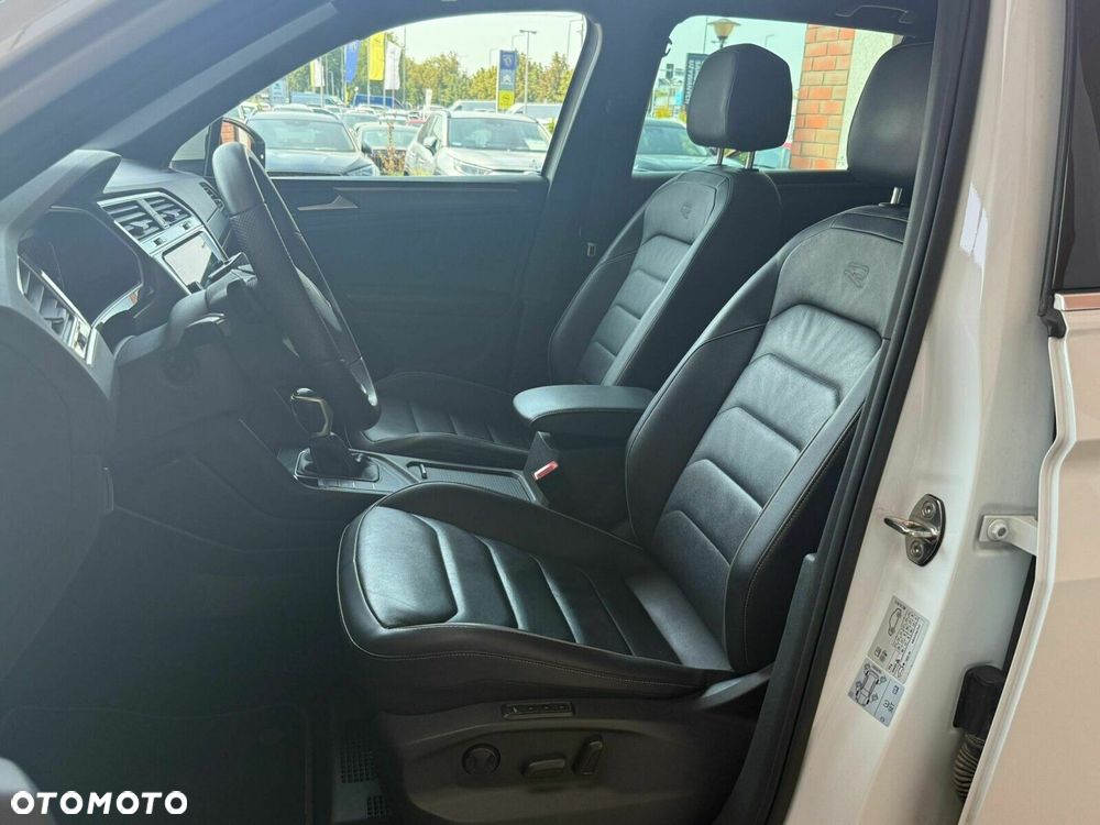 Volkswagen Tiguan - 10