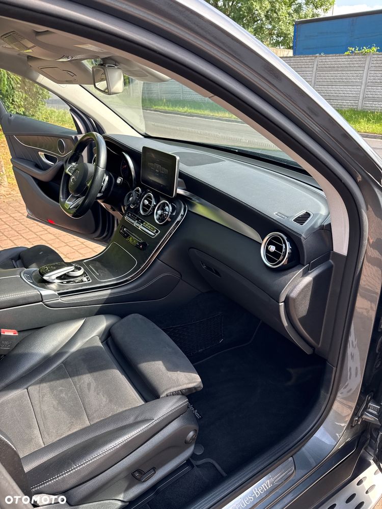 Mercedes-Benz GLC 250 d 4Matic 9G-TRONIC AMG Line - 10