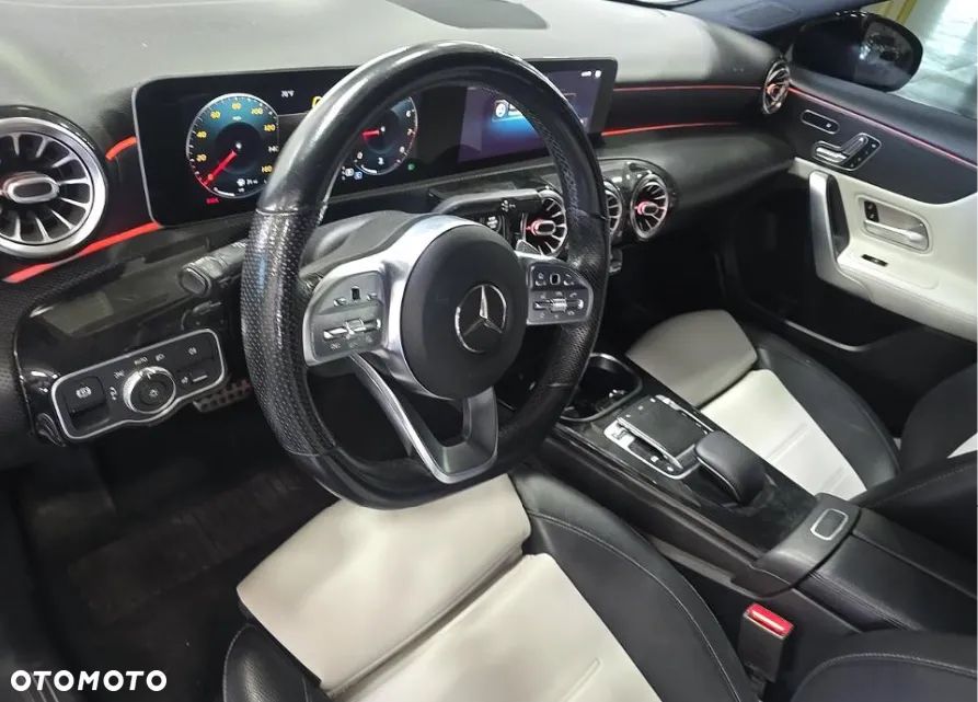 Mercedes-Benz Klasa A 220 4Matic 7G-DCT AMG Line - 6