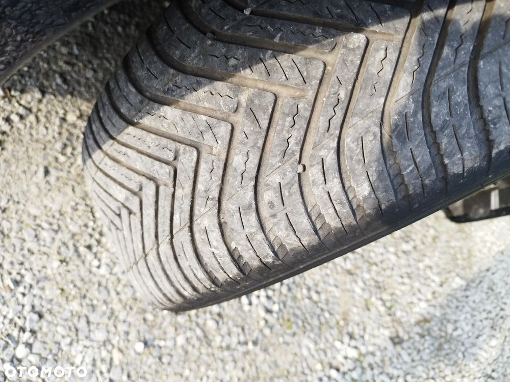 Mitsubishi Lancer 1.6 Inform - 21