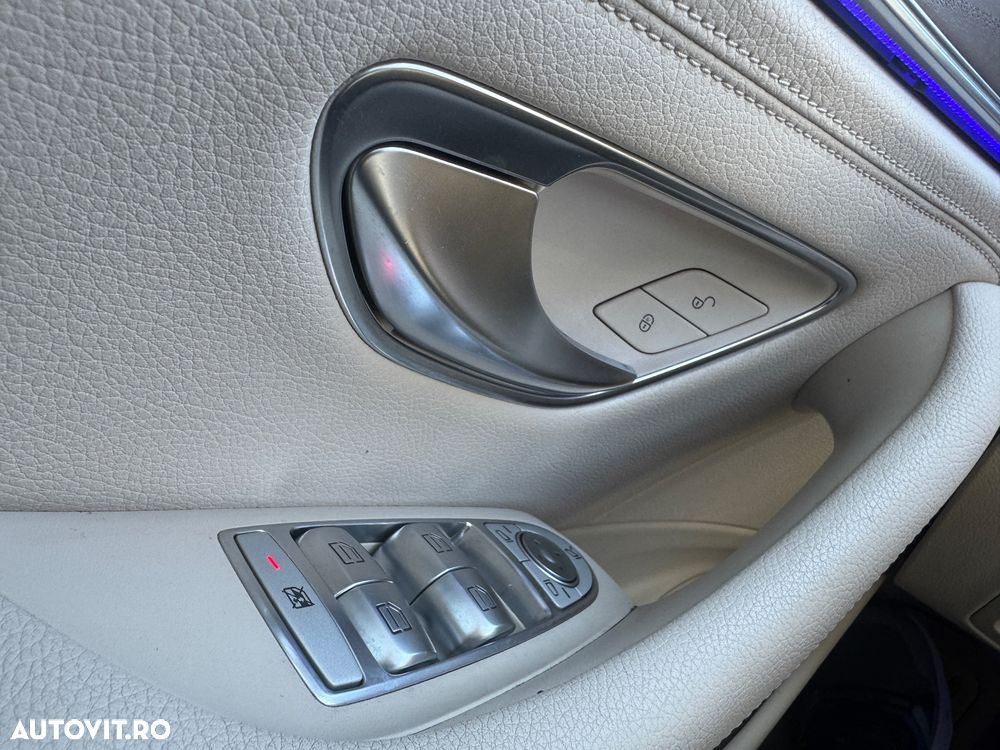 Mercedes-Benz E 220 d 4MATIC Aut. - 21