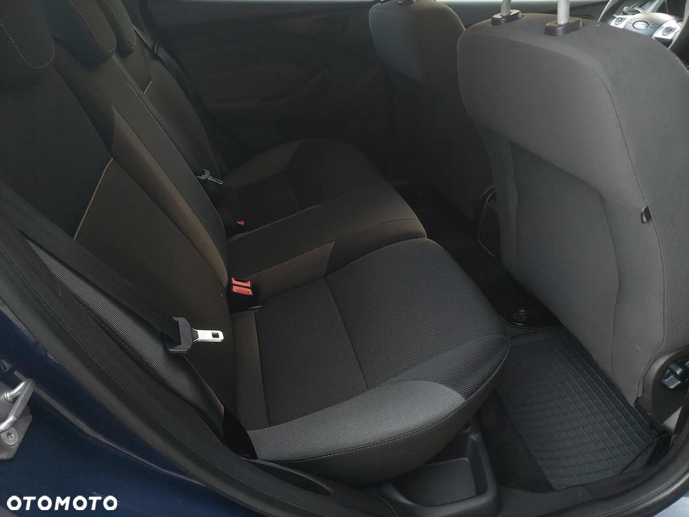 Ford Focus 1.6 Trend - 21