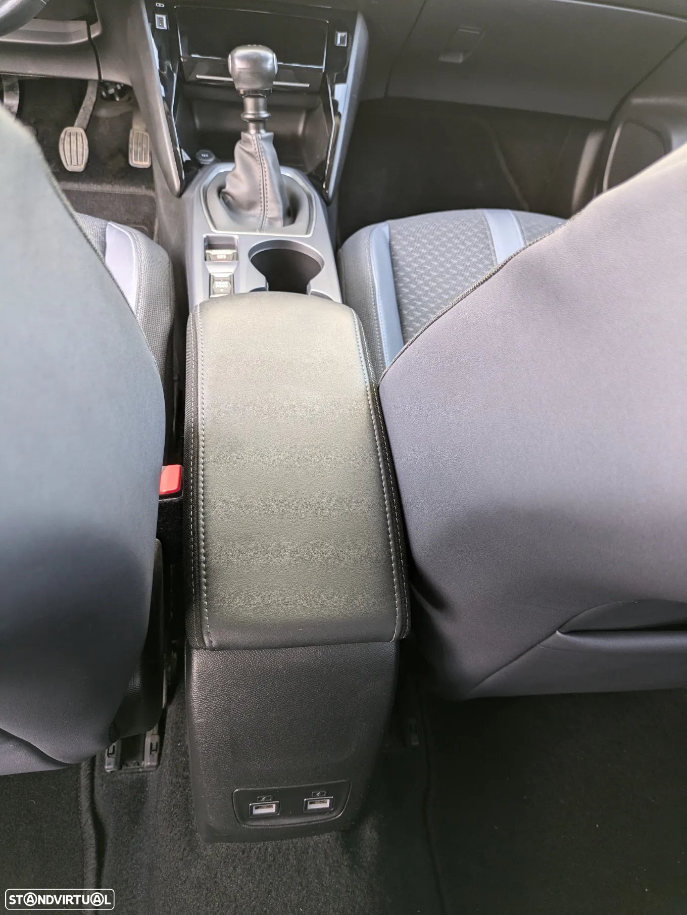 Peugeot 2008 1.2 PureTech Allure - 20