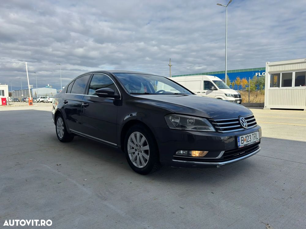 Volkswagen Passat Variant 2.0 TDI Blue TDI Comfortline - 6