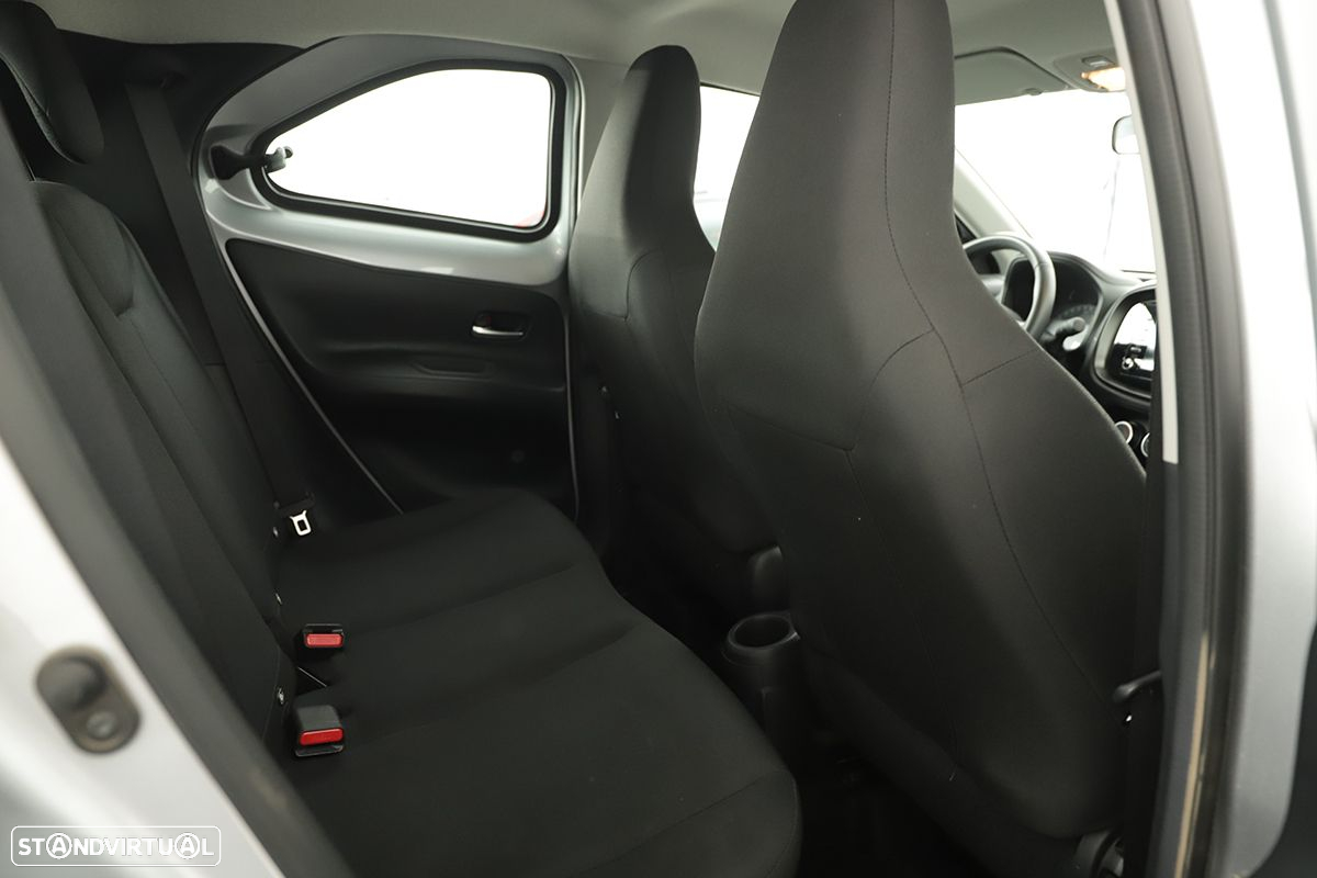 Toyota Aygo 1.0 X-Play - 21