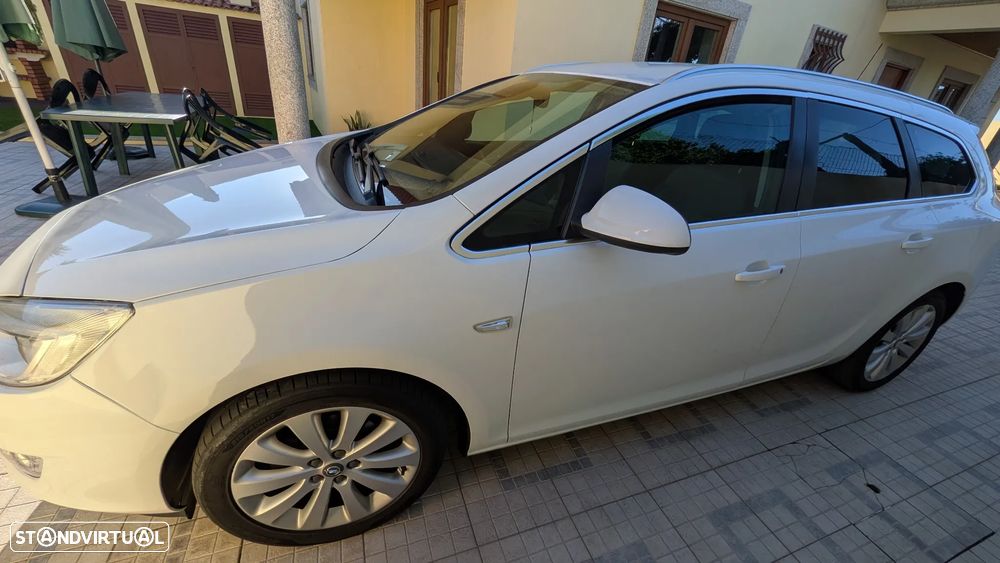 Opel Astra Sports Tourer - 3