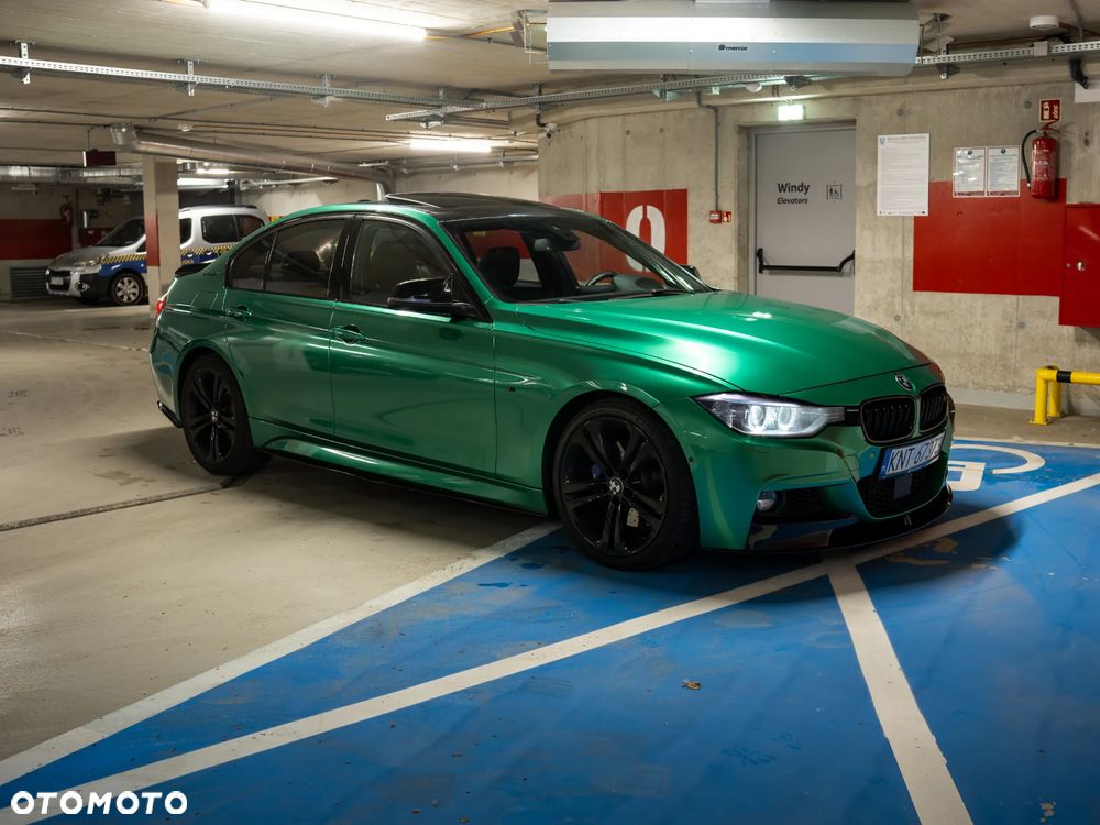 BMW Seria 3 335i Sport Line - 4