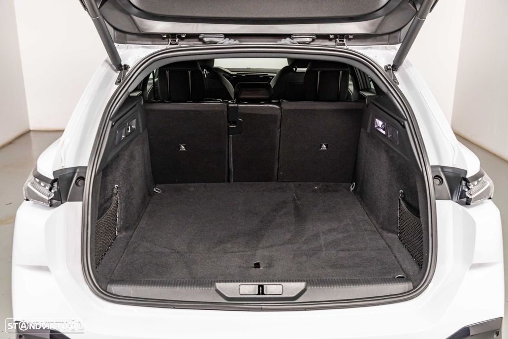 Peugeot 308 SW 1.2 PureTech GT EAT8 - 29